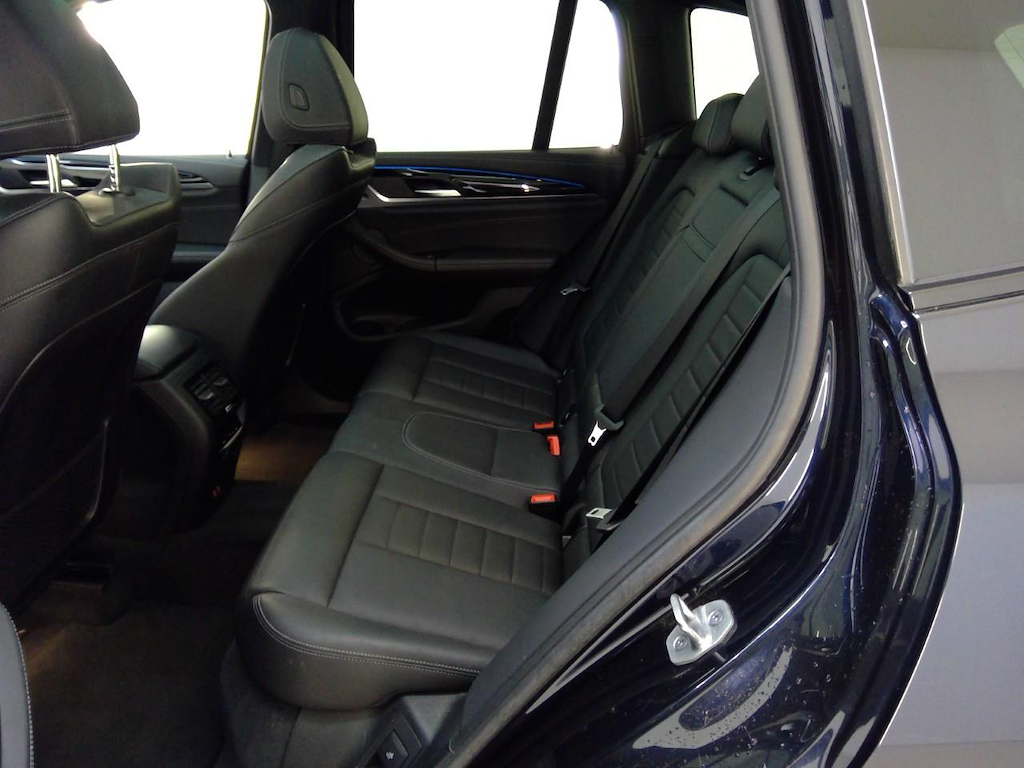 Foto 9 van BMW ix3
