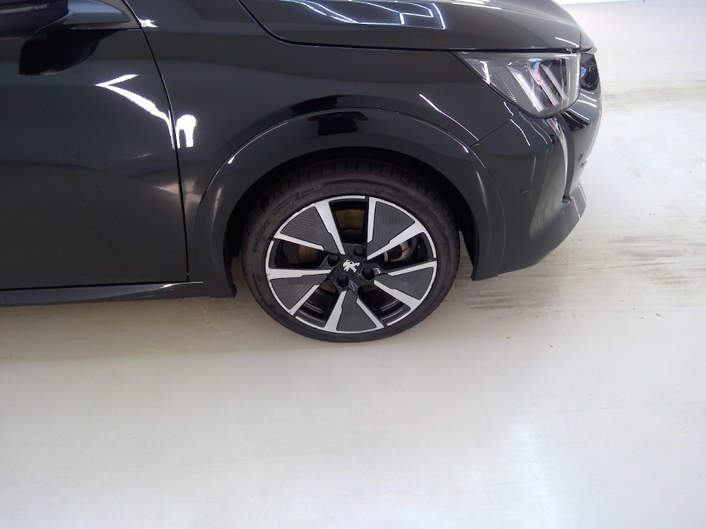 Foto 38 van Peugeot E-208