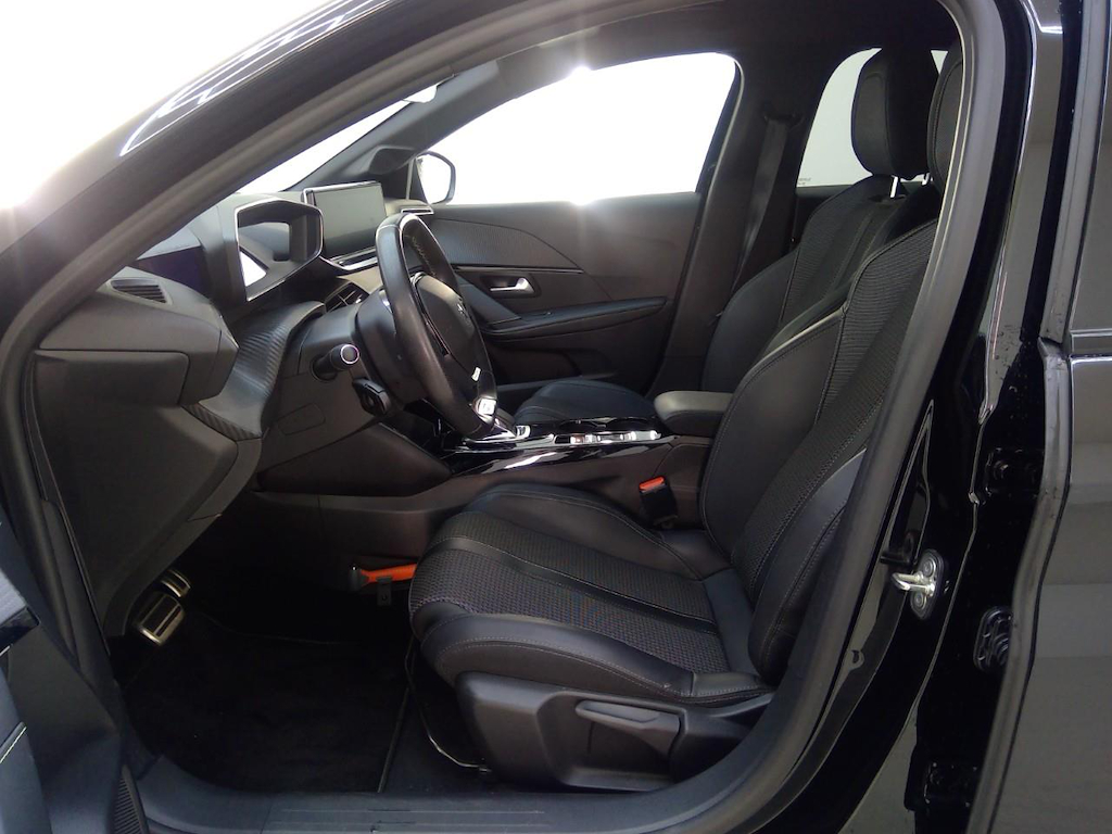 Foto 8 van Peugeot E-208