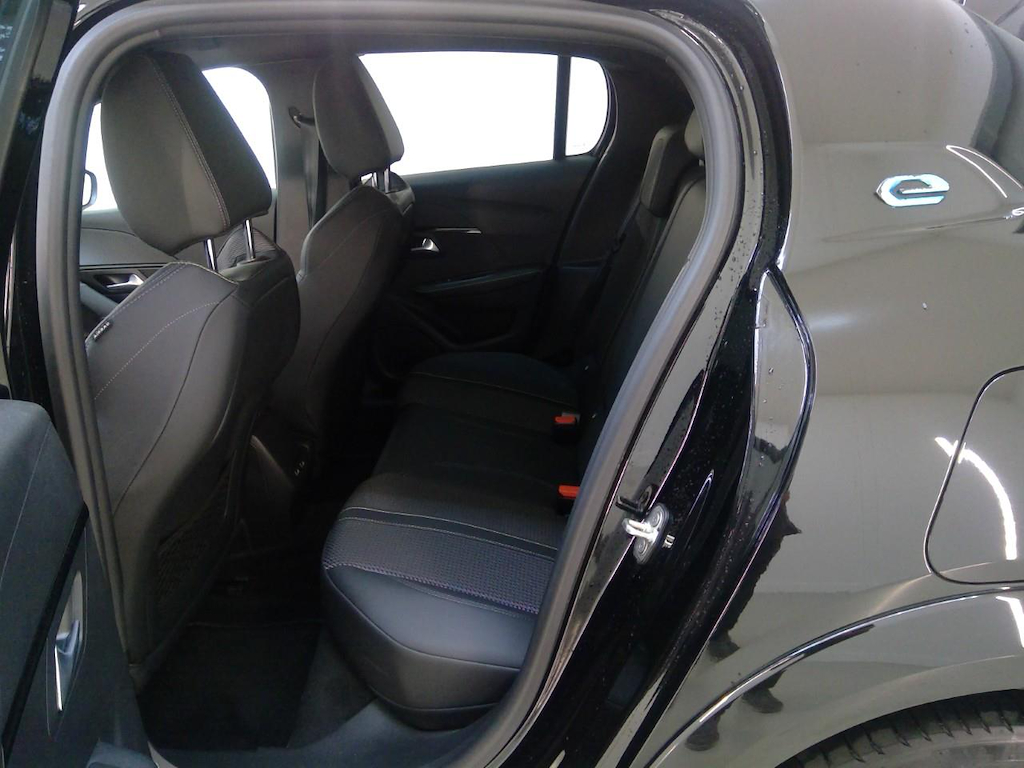 Foto 9 van Peugeot E-208