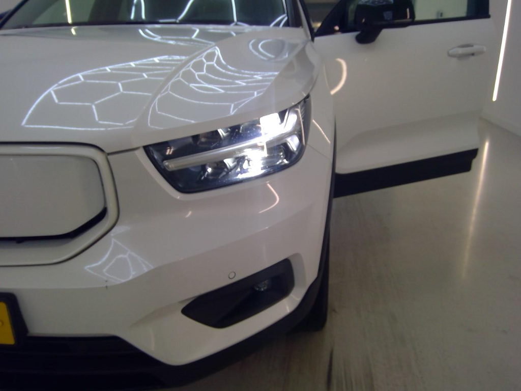 Foto 14 van Volvo XC40 Recharge