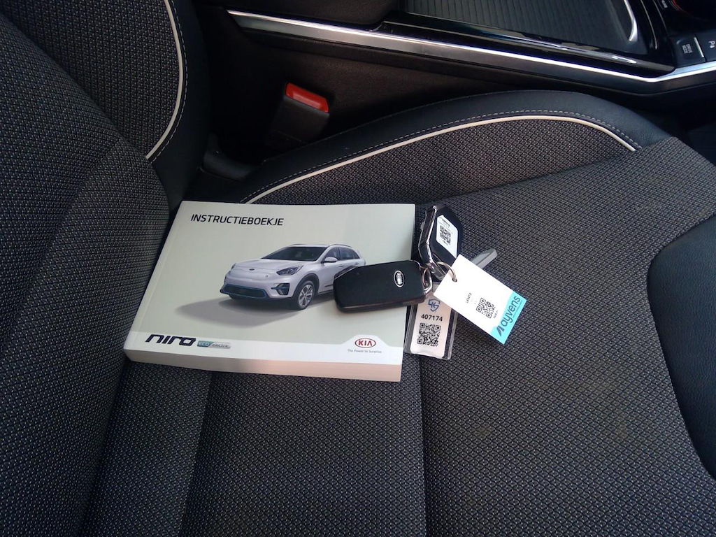 Foto 16 van Kia Niro