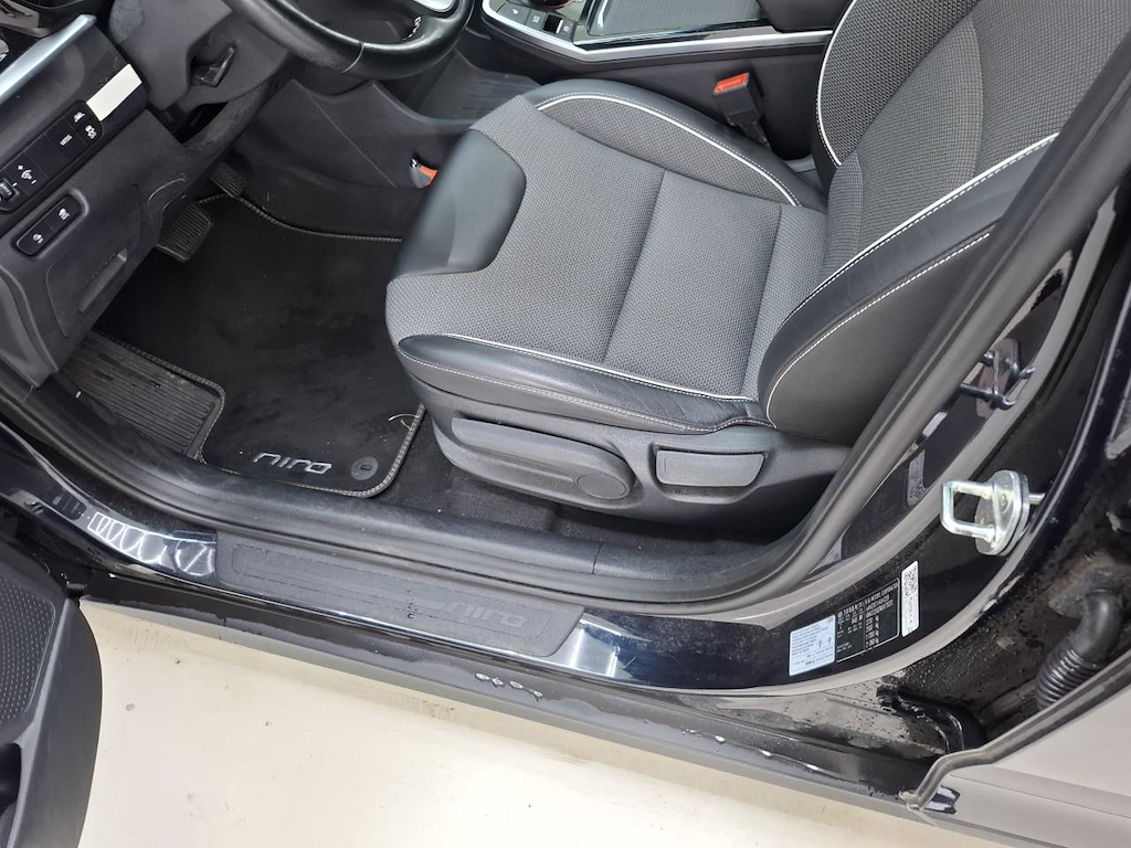 Foto 30 van Kia Niro