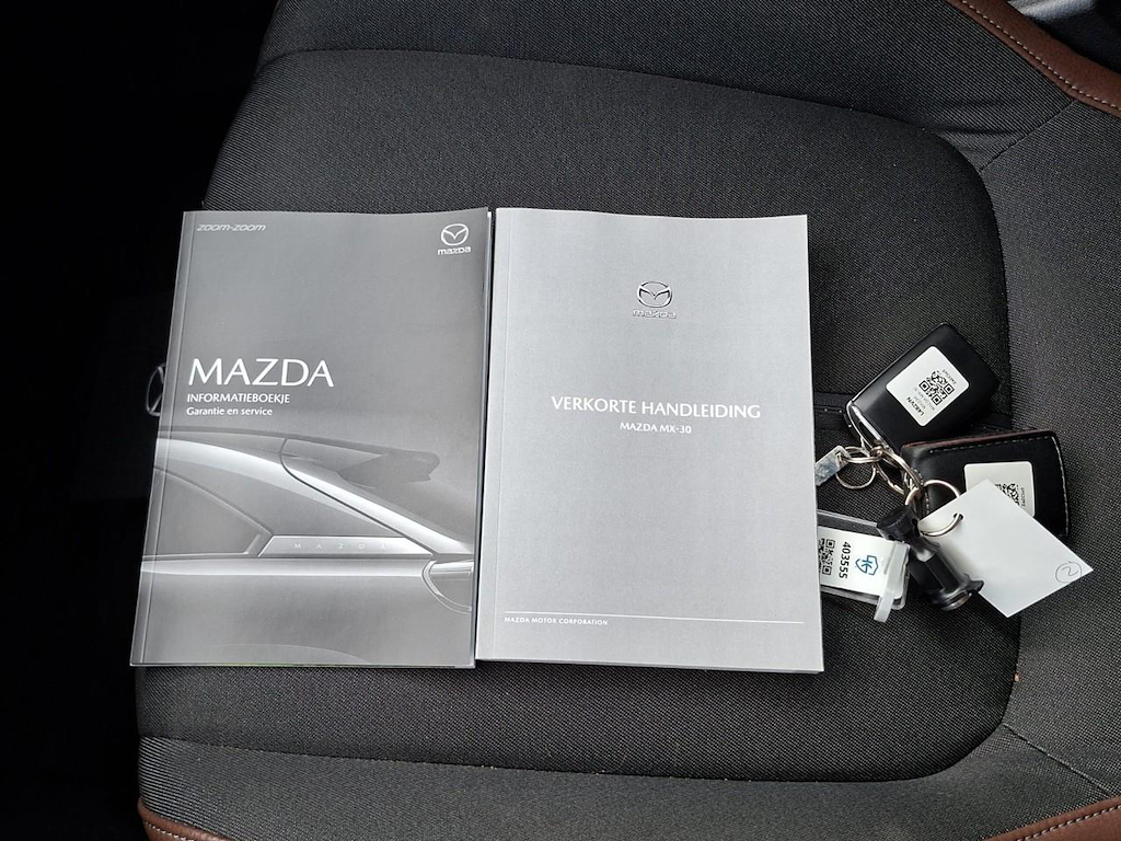 Foto 17 van Mazda MX-30