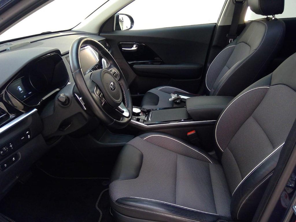 Foto 12 van Kia Niro