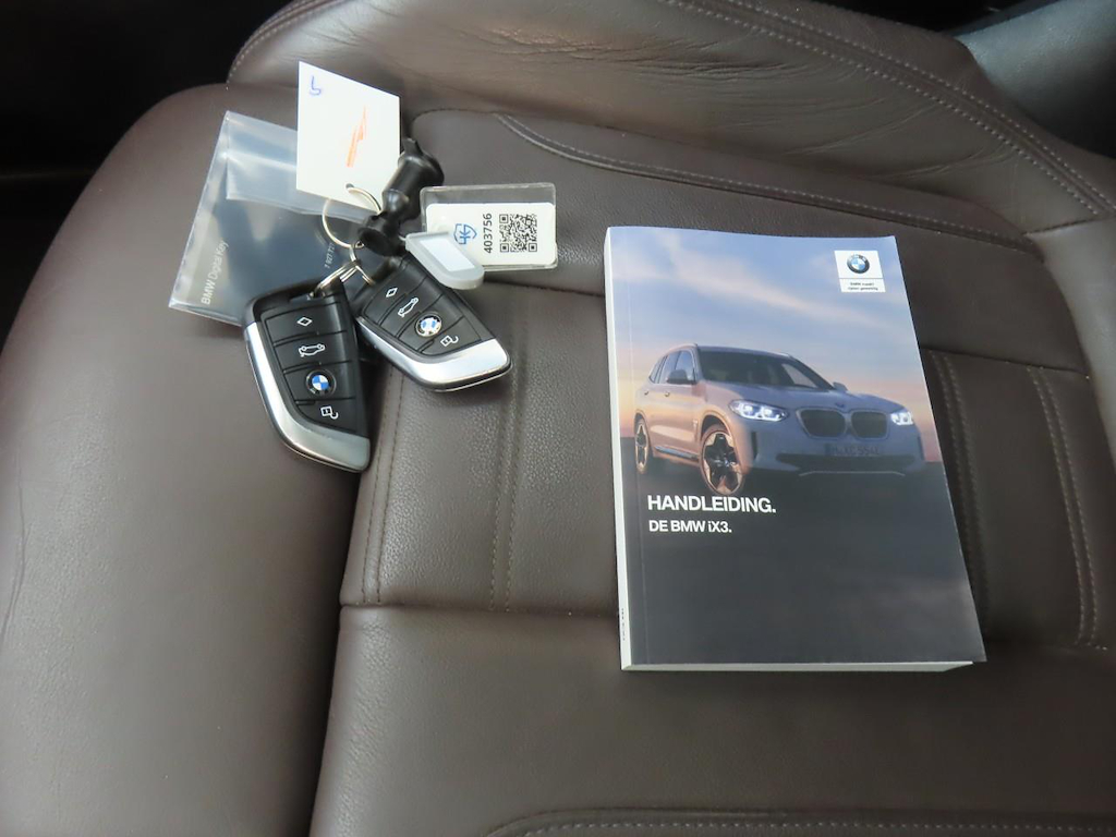 Foto 30 van BMW ix3