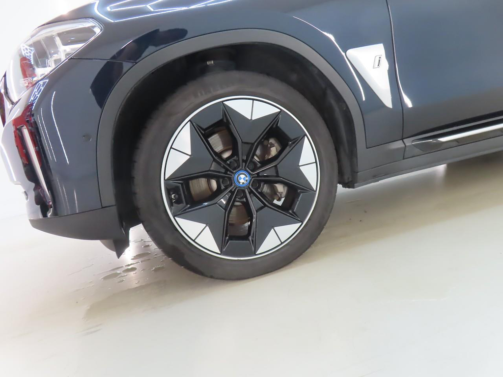 Foto 50 van BMW ix3