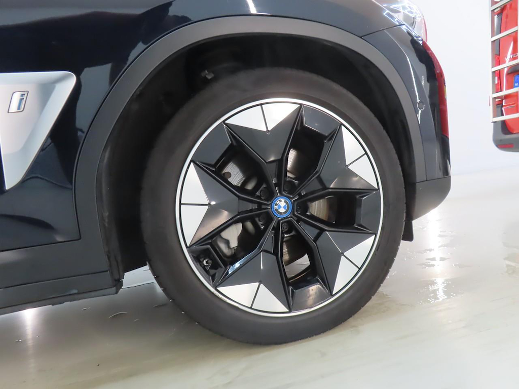 Foto 62 van BMW ix3
