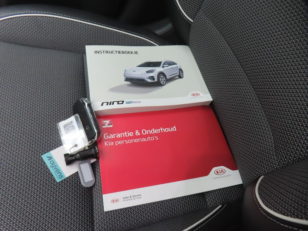 Foto 24 van Kia Niro
