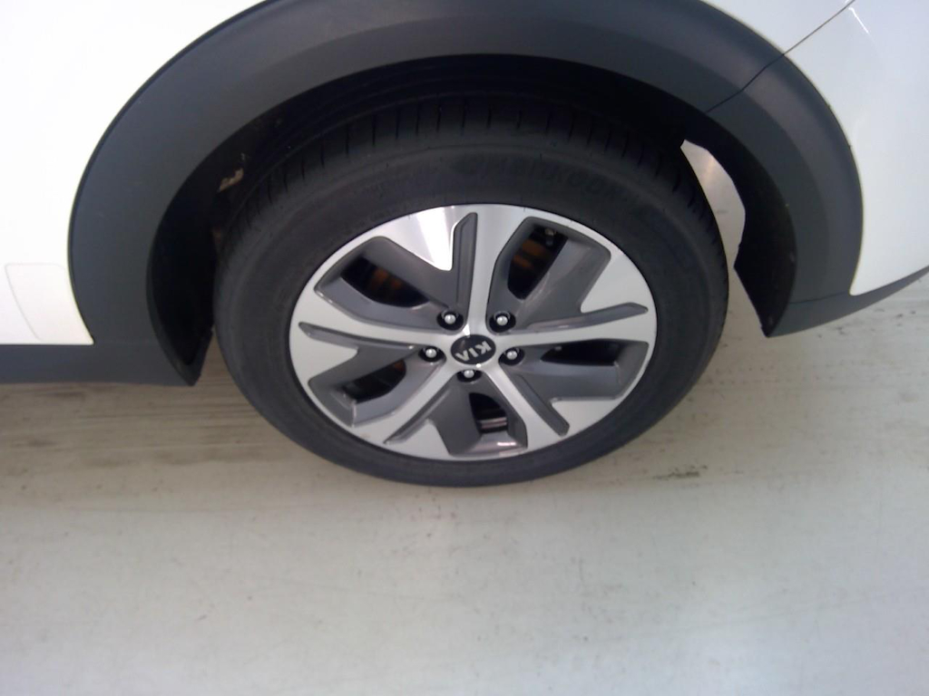 Foto 12 van Kia Niro