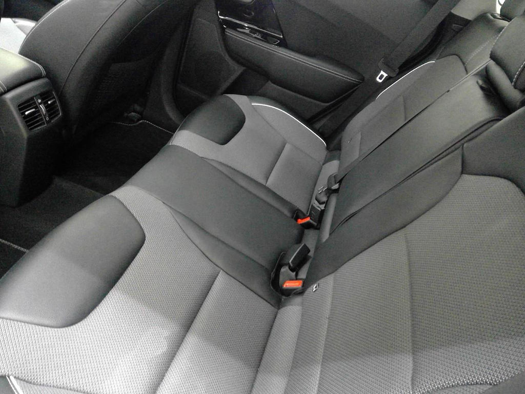 Foto 31 van Kia Niro