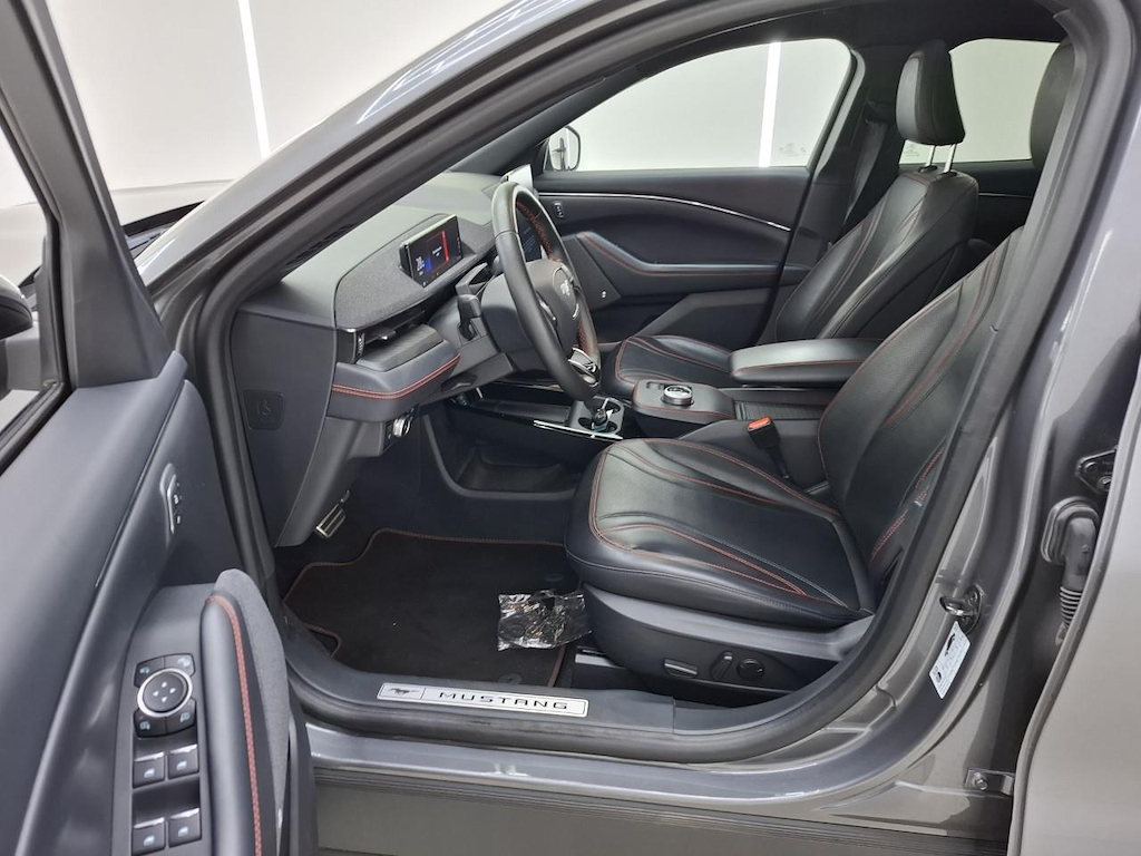 Foto 7 van Ford Mustang