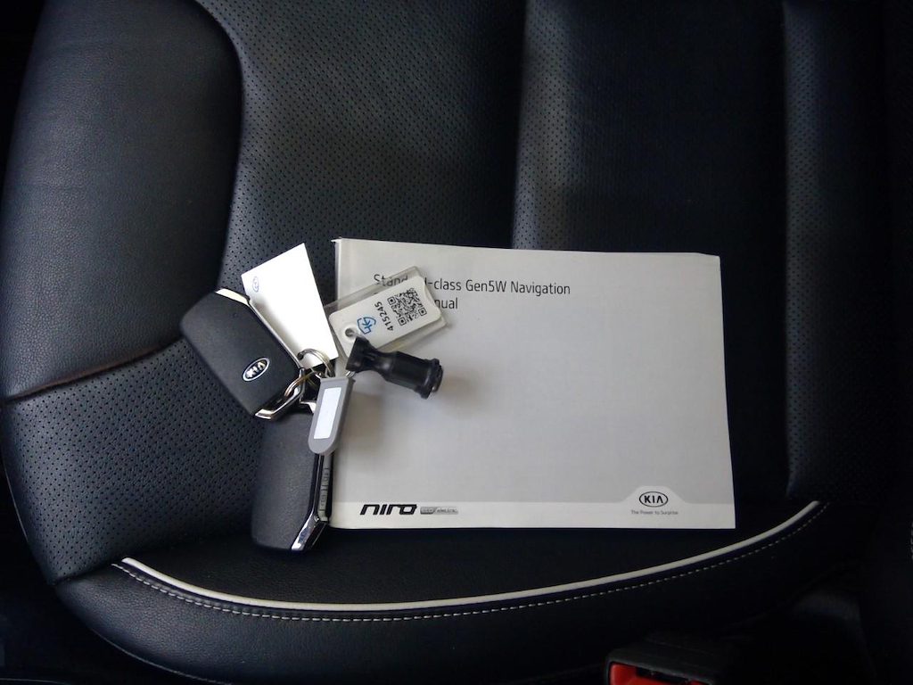Photo 10 of Kia Niro