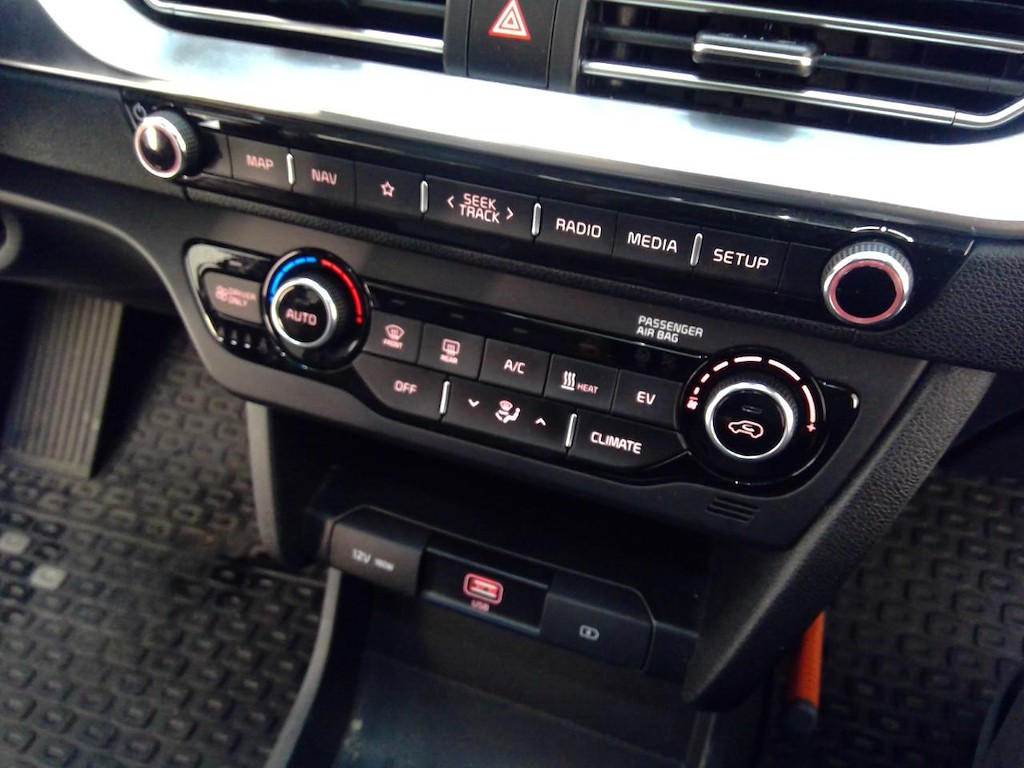 Foto 15 van Kia Niro