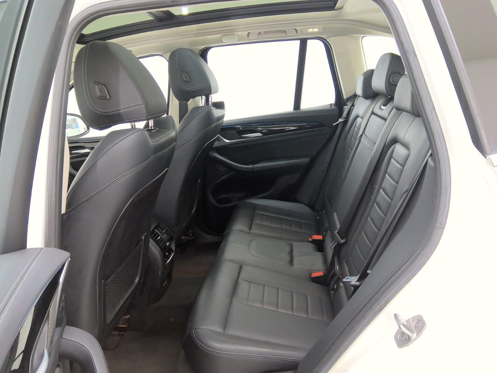 Foto 9 van BMW ix3