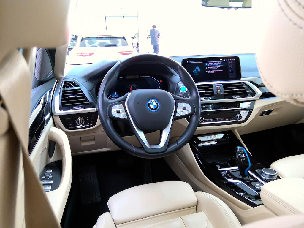 Foto 4 van BMW ix3