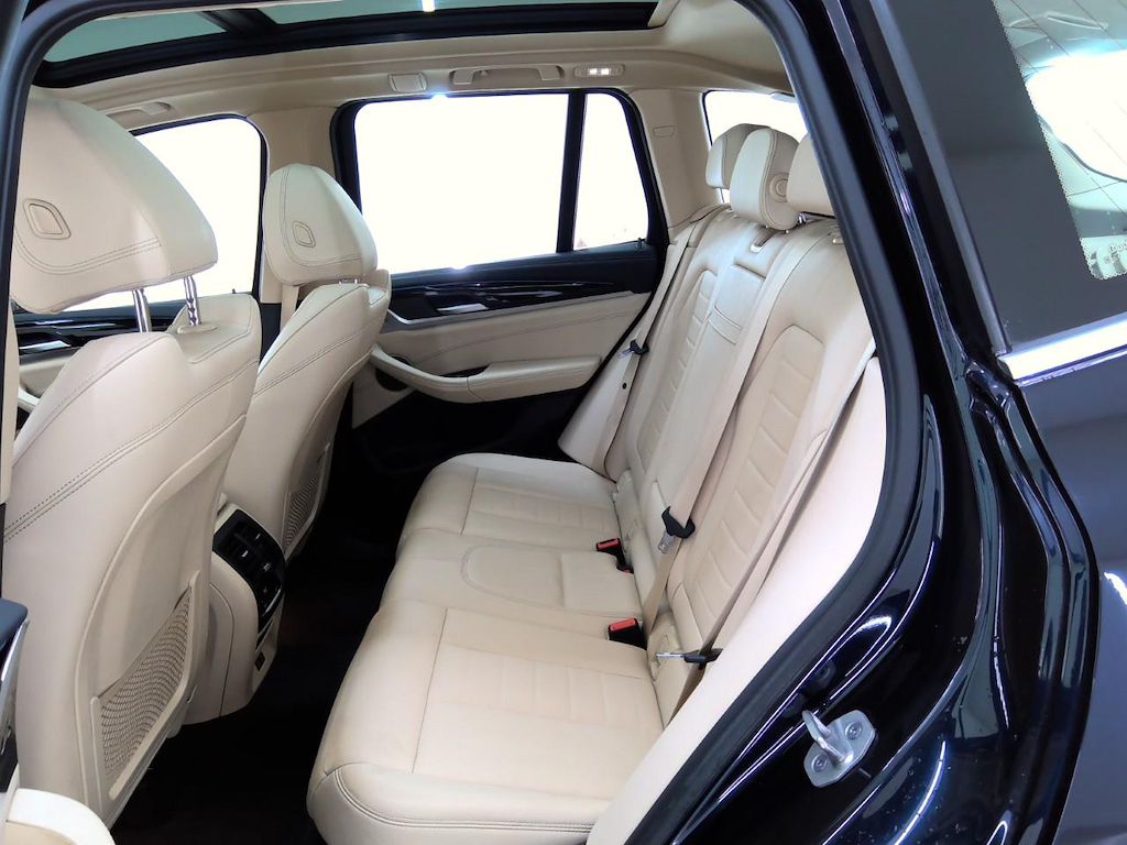Foto 9 van BMW ix3