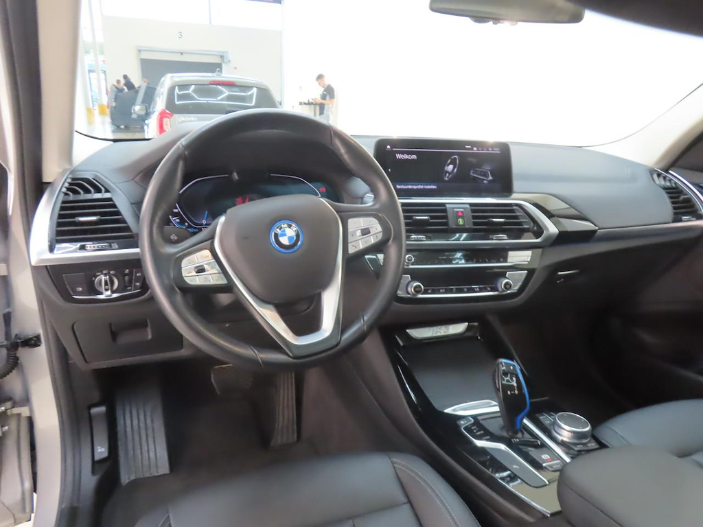 Foto 6 van BMW ix3