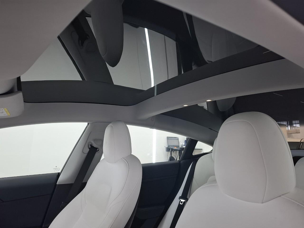 Foto 17 van Tesla Model 3