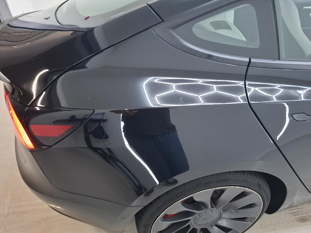 Foto 34 van Tesla Model 3