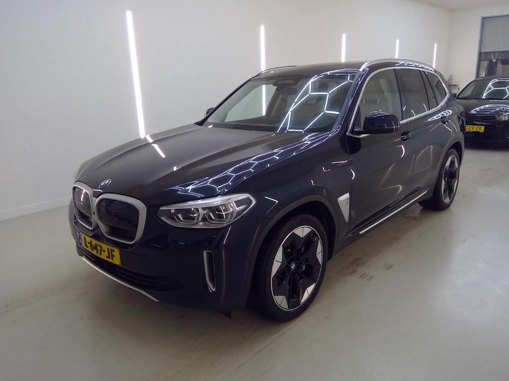 Foto 2 van BMW ix3