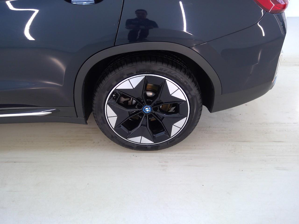 Foto 30 van BMW ix3