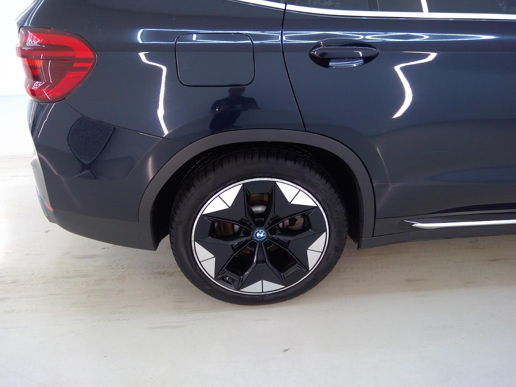 Foto 35 van BMW ix3