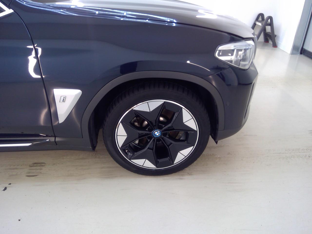 Foto 38 van BMW ix3