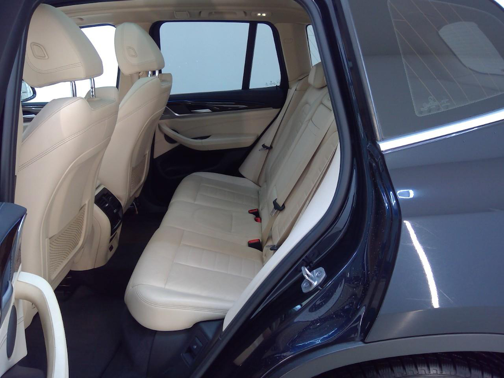 Foto 9 van BMW ix3