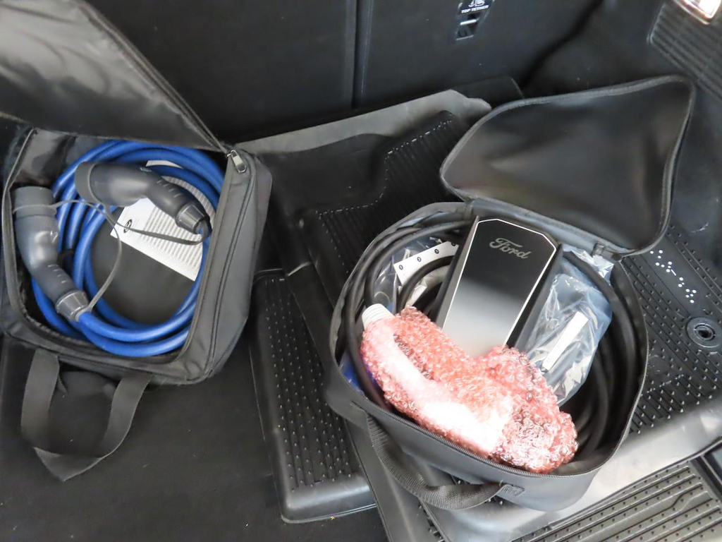 Foto 12 van Ford Mustang