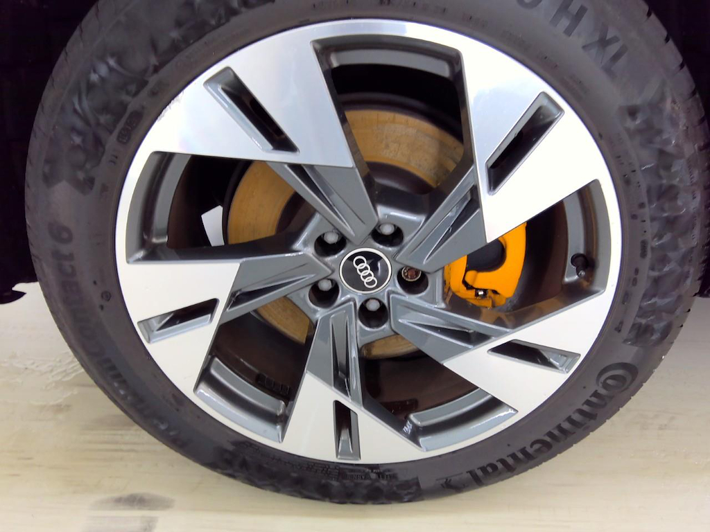 Foto 32 van Audi e-tron sportback