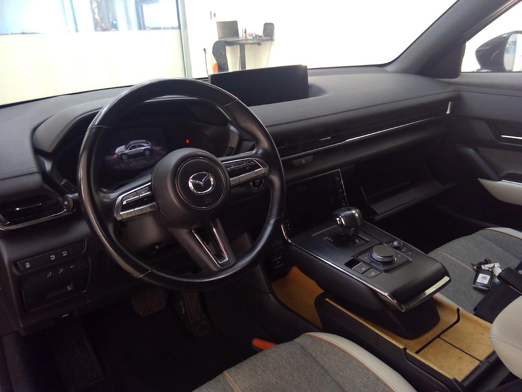 Foto 9 van Mazda MX-30