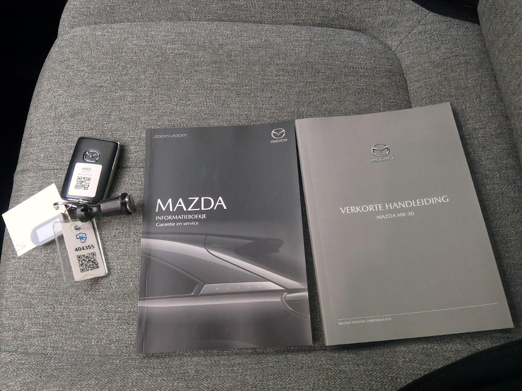Foto 15 van Mazda MX-30