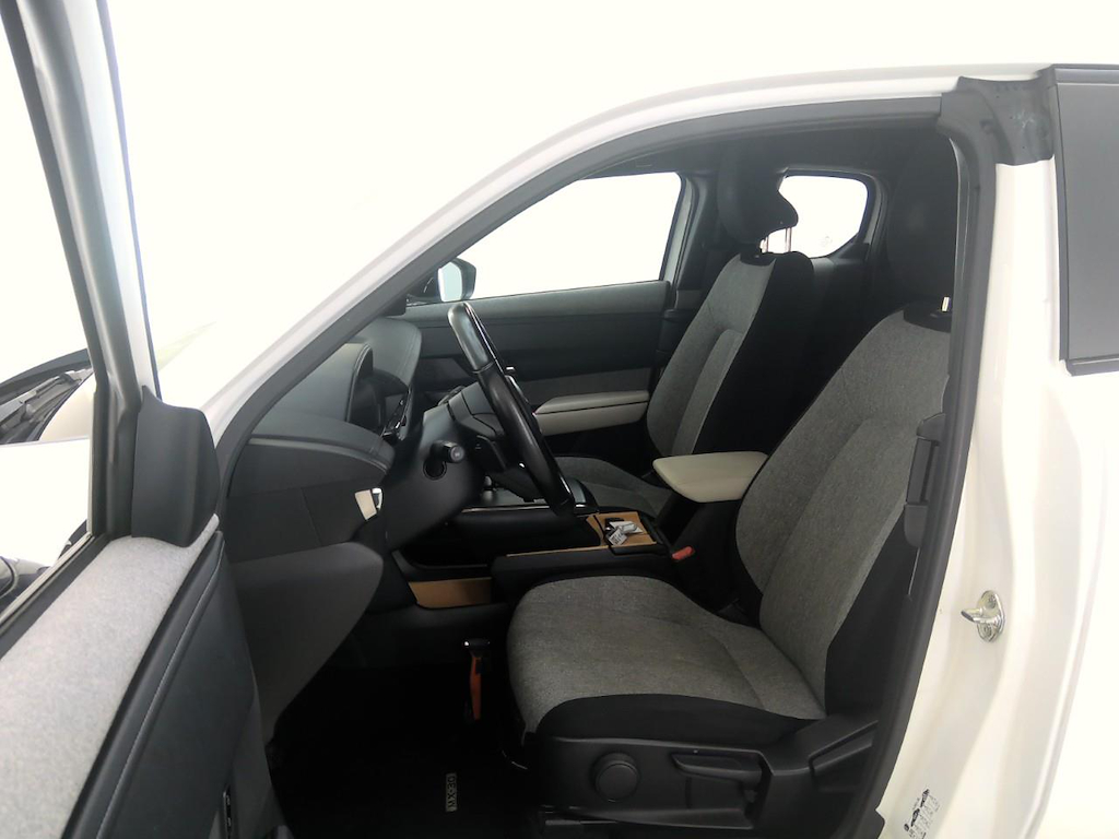 Foto 8 van Mazda MX-30
