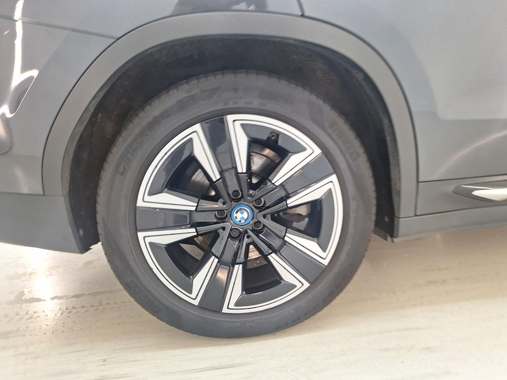 Foto 11 van BMW ix3