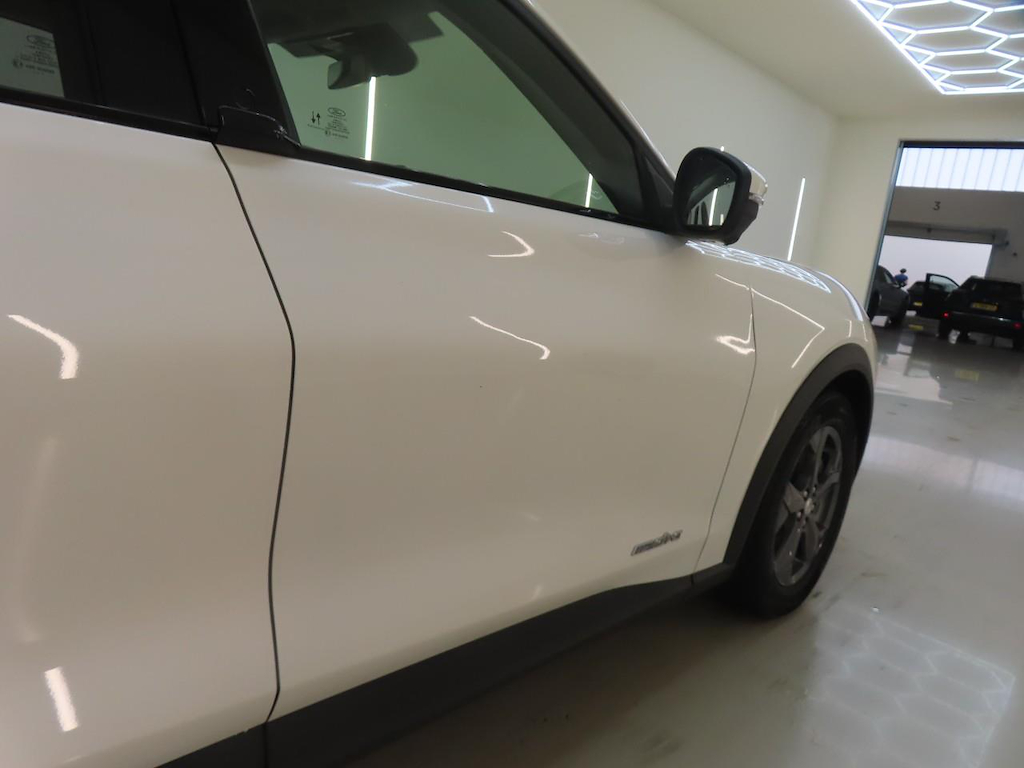 Foto 32 van Ford Mustang