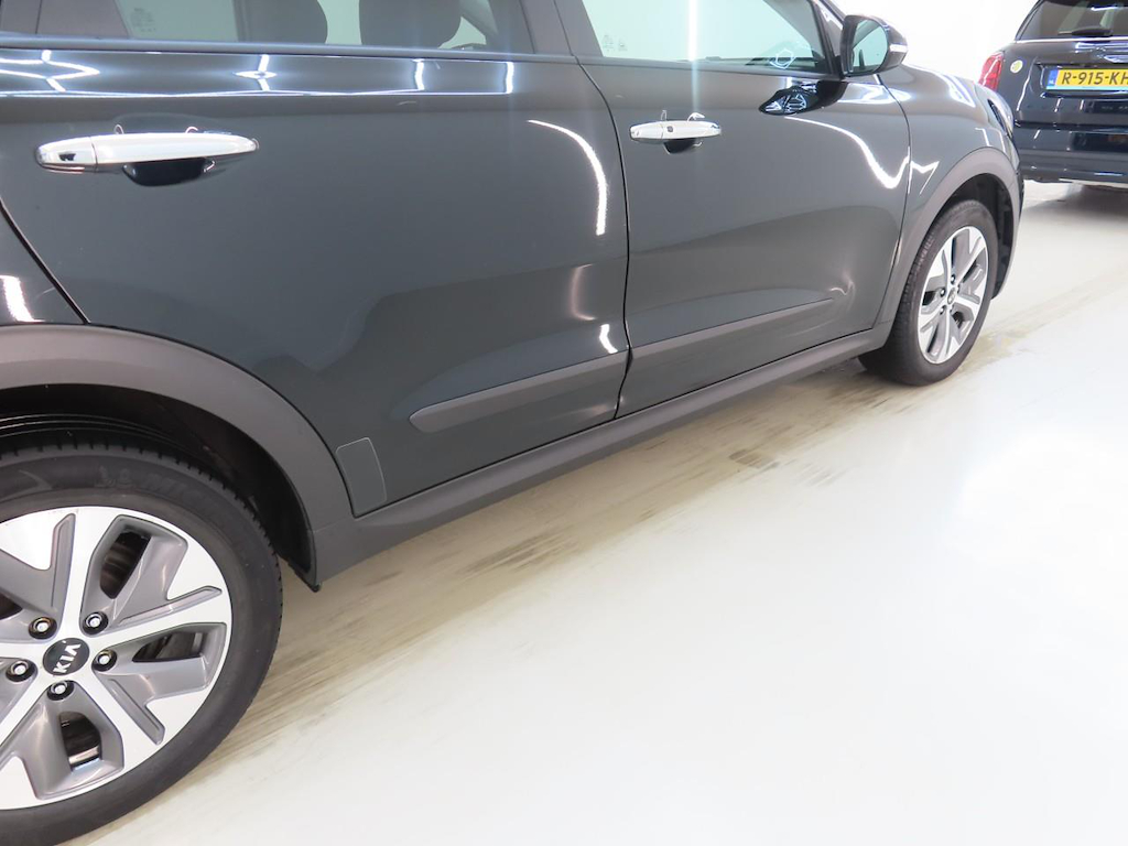 Foto 24 van Kia Niro
