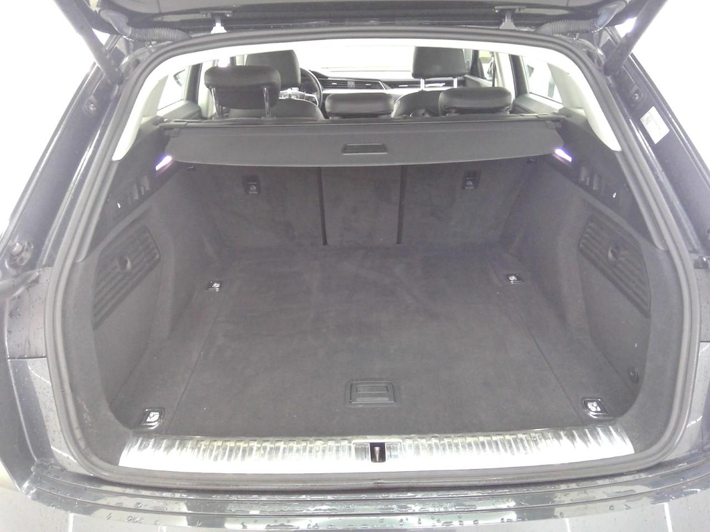 Foto 12 van Audi e-tron