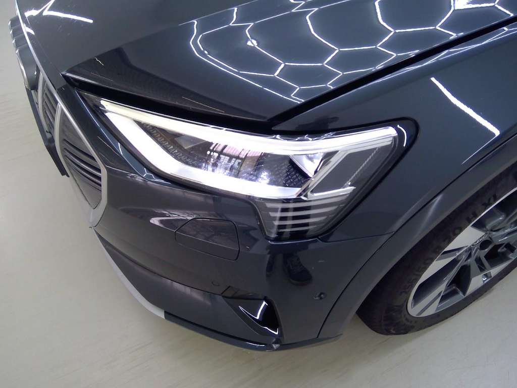 Foto 18 van Audi e-tron