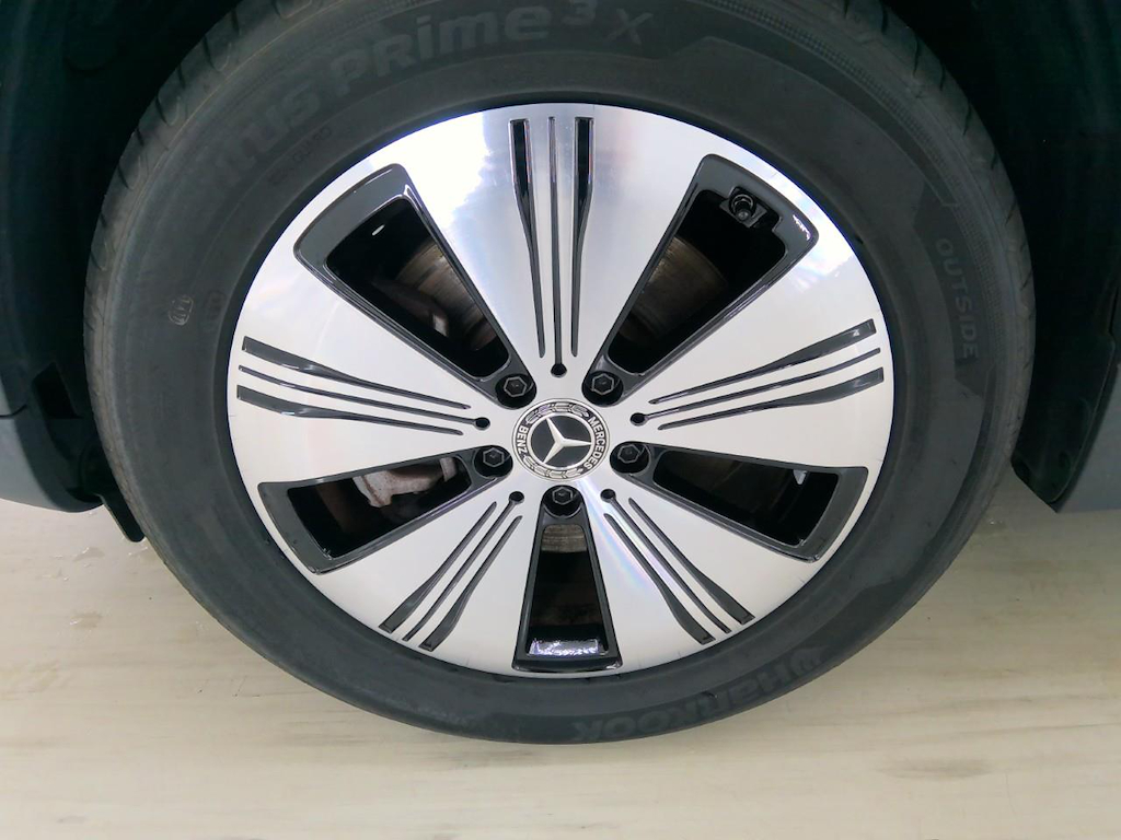 Foto 11 van Mercedes EQA