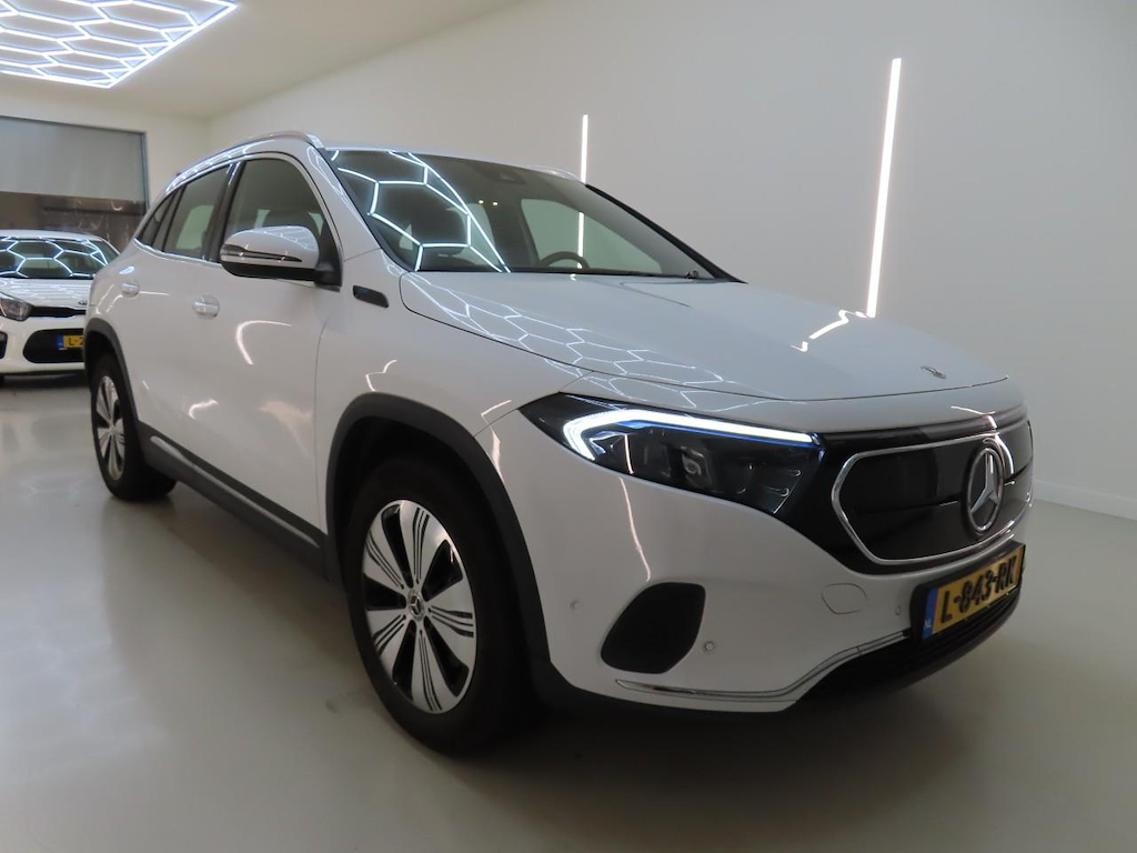 Foto 7 van Mercedes EQA