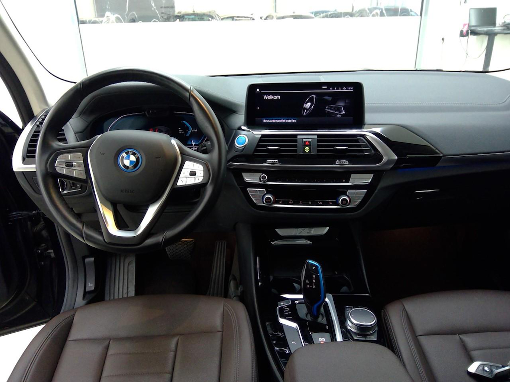 Foto 9 van BMW ix3