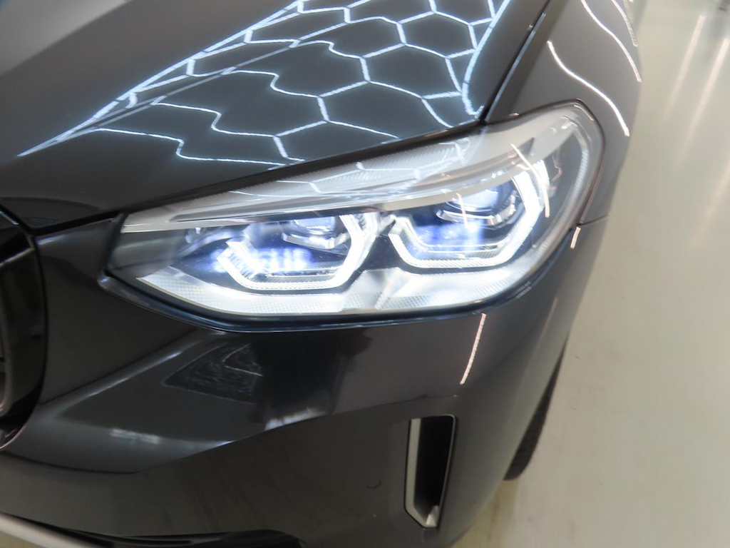 Foto 19 van BMW ix3
