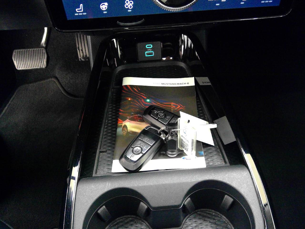 Foto 15 van Ford Mustang