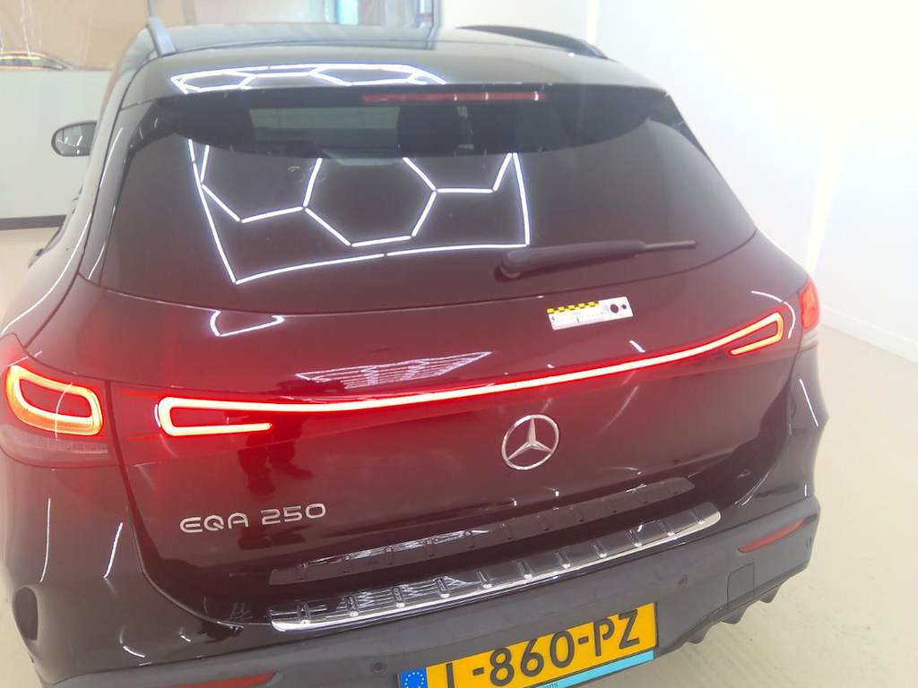 Foto 29 van Mercedes EQA