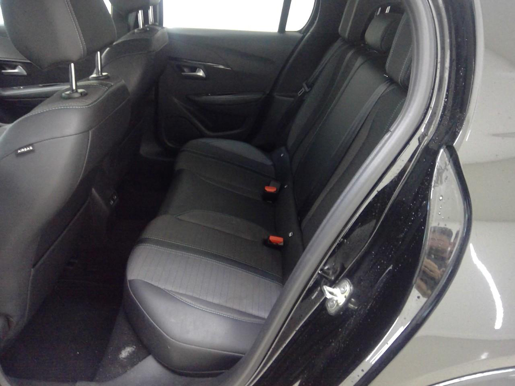 Foto 9 van Peugeot E-208