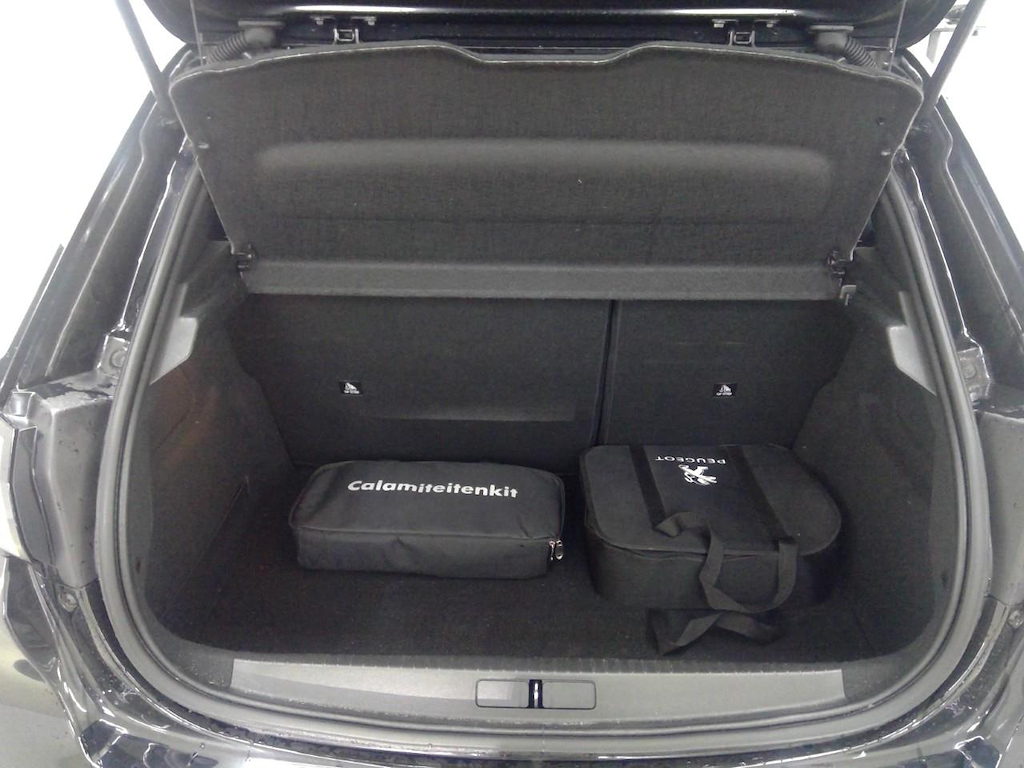 Foto 10 van Peugeot E-208