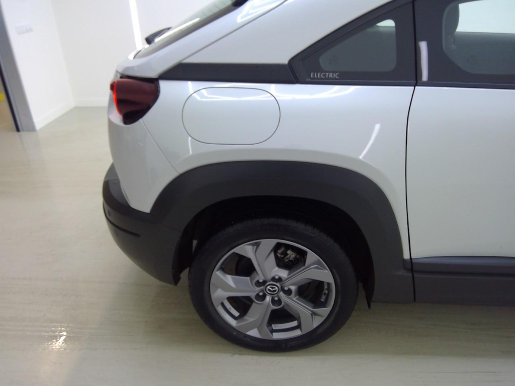 Foto 25 van Mazda MX-30