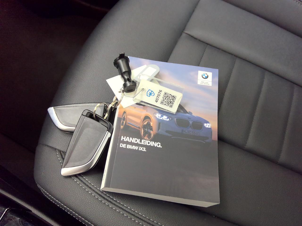 Foto 17 van BMW ix3