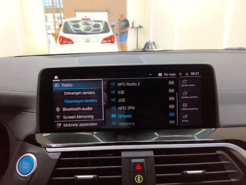 Foto 18 van BMW ix3